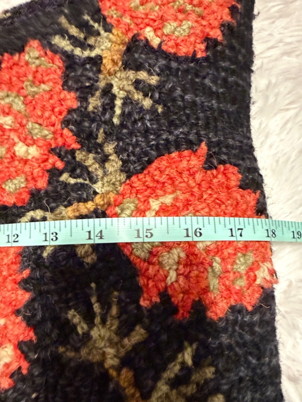 CHANDLER 4 CORNER HOLIDAY PINECONE PILLOW in black - Picture 2 of 5